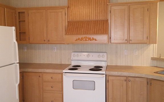 3rd image of 232 Brewer Rd
