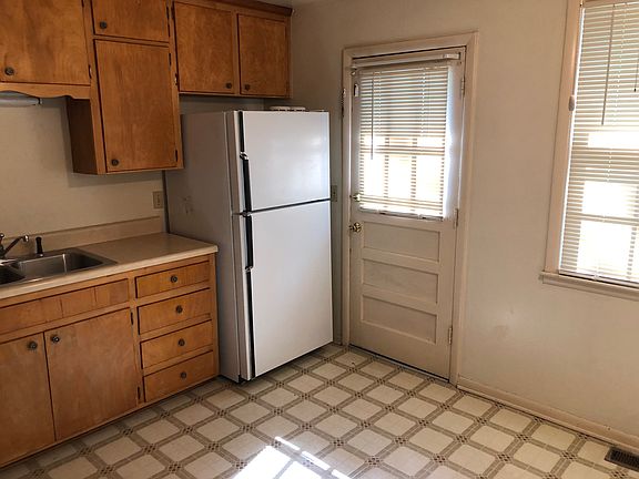 5th image of 3607 Mayflower Pl #1