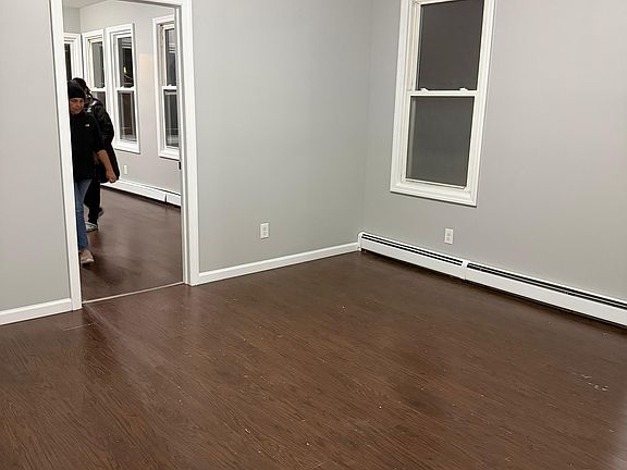 3rd image of 119-121 W End Ave #2