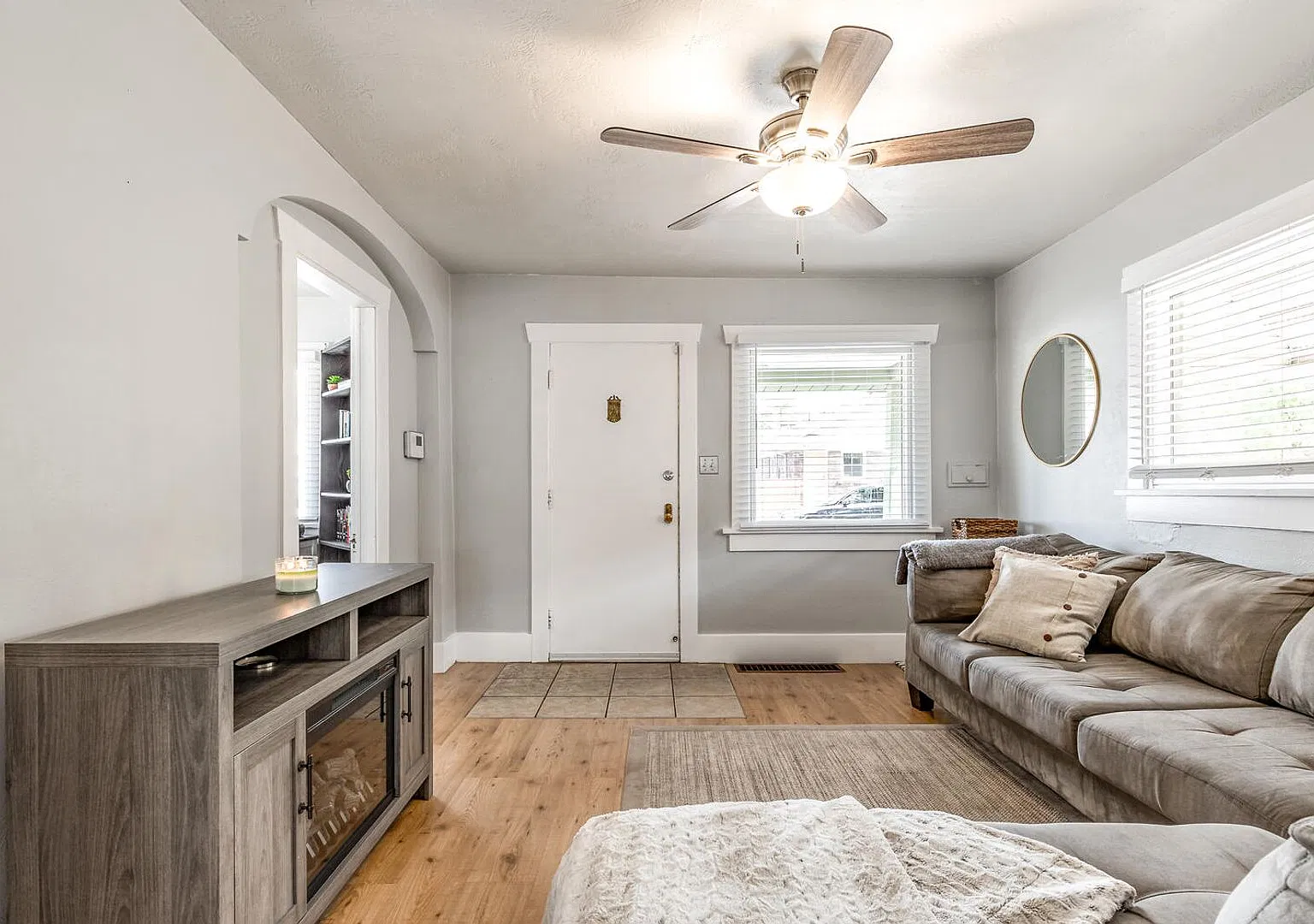 Charming Liberty Wells Bungalow with Fenced Backyard — Photo 4