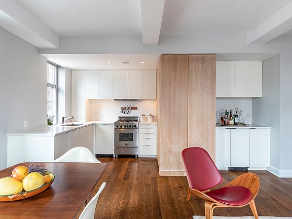 2nd image of 465 W 23rd St APT 12B
