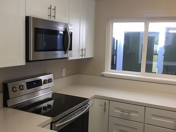 2nd image of 8311 DAISY Lane N