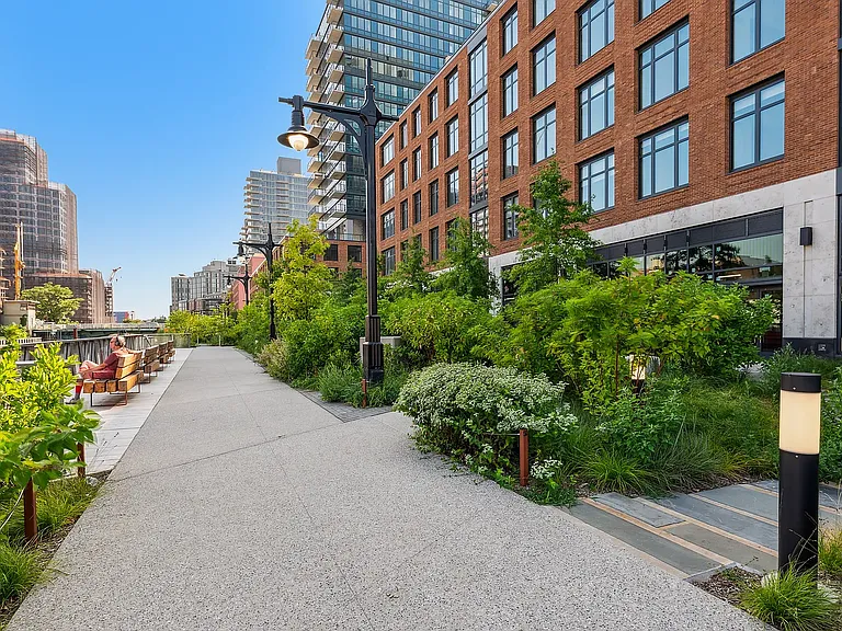 500 Degraw St #439 — Photo 16