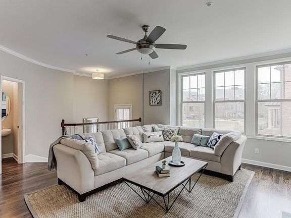 5th image of 522 Micayne Cir SE #5