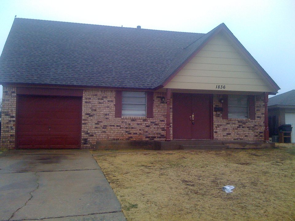 1st image of 1836 Sunrise Dr