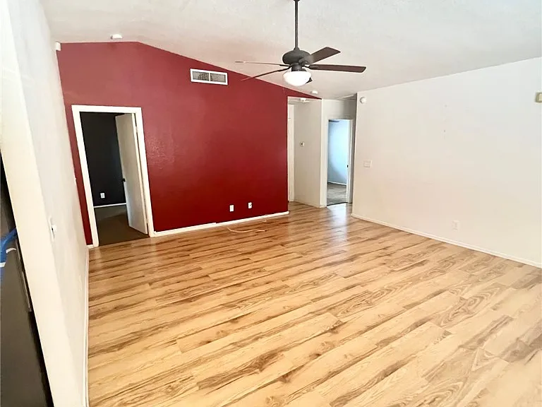 8116 Cimarron Ridge Dr — Photo 2