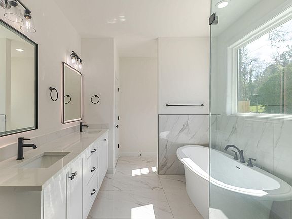 2nd image of 3512 Morgan Road