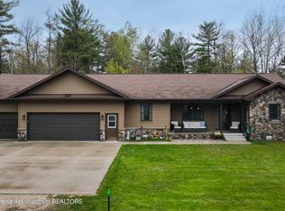 1378 Maybelle Ave, Grayling, MI 49738