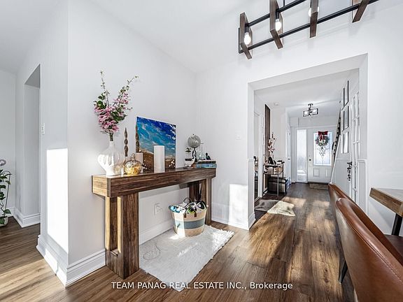 5th image of 273 Hansen Rd N