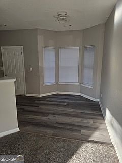4th image of 325 Brookview Dr