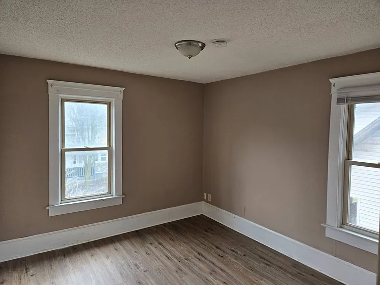 1029 Harpster Ave — Photo 14