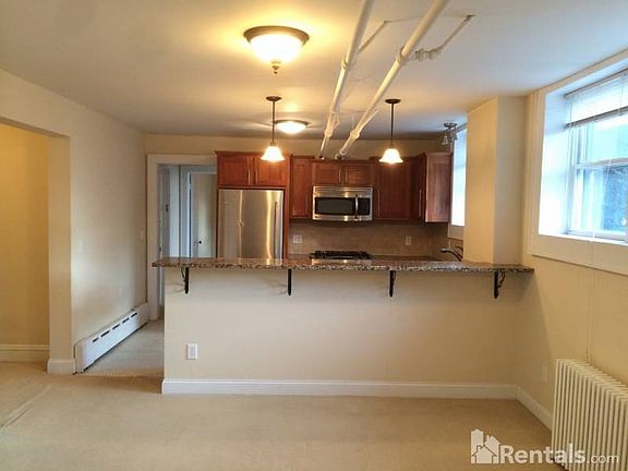 5th image of 976 Goodrich Ave
