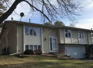 10985 106th Ave N, Maple Grove, MN 55369