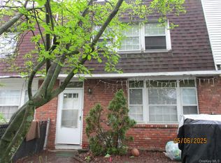 72 Greenway Ter, Middletown, NY 10941
