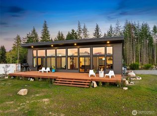 220 E Johnson Ridge Drive, Belfair, WA 98528