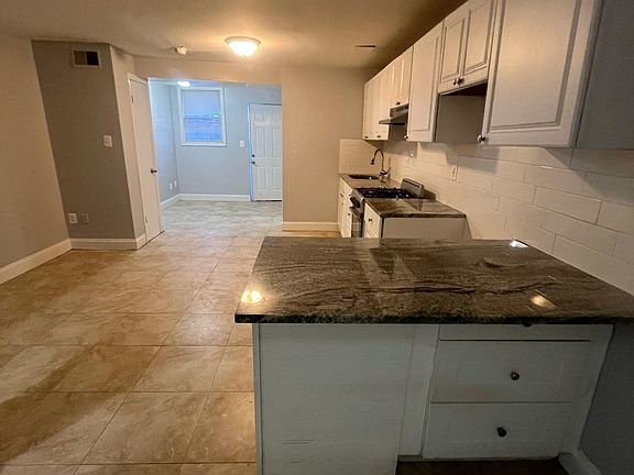 2nd image of 140 N Walnut St #1
