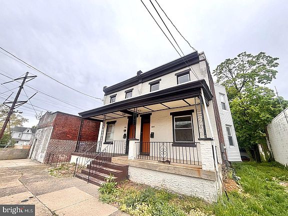 2nd image of 304 S 3rd St