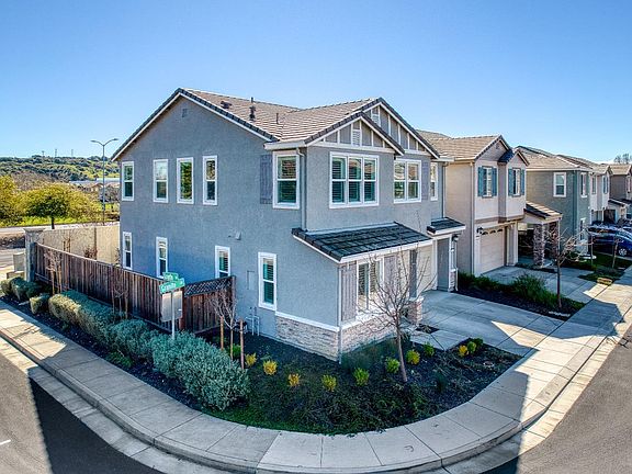 2nd image of 704 Granite Lane
