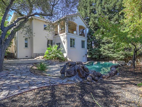 2nd image of 4400 Bijan Ct