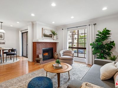 231 Bethany Rd APT 202, Burbank, CA, 91504