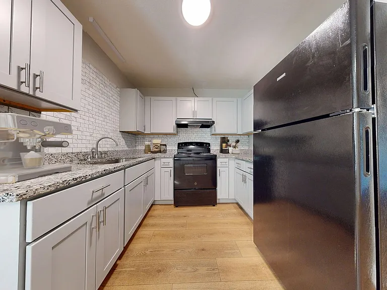 Dogwood Lane Apartments — Photo 32