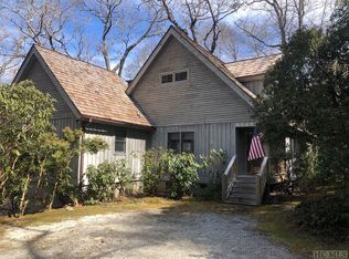 52 Wildflower Dr, Cashiers, NC 28717