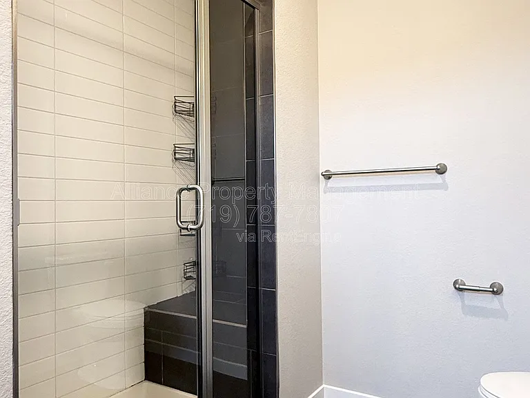5424 Carvel Grv — Photo 19