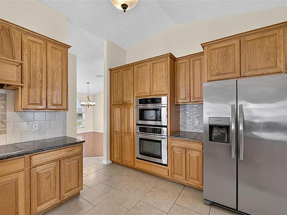 3rd image of 4404 KENDAL COURT