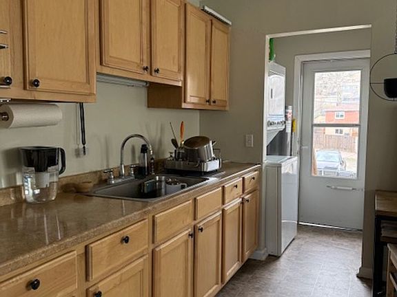 2nd image of 621 1st St APT A