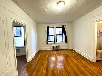 Rented by LRGNY Group, Inc.