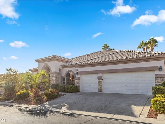 3rd image of 383 Highland Hills Ct