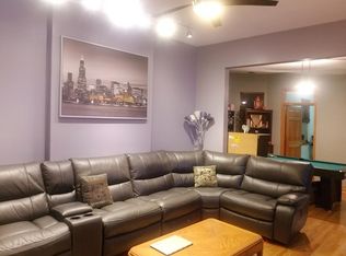 5526 N Broadway St #2, Chicago, IL 60640