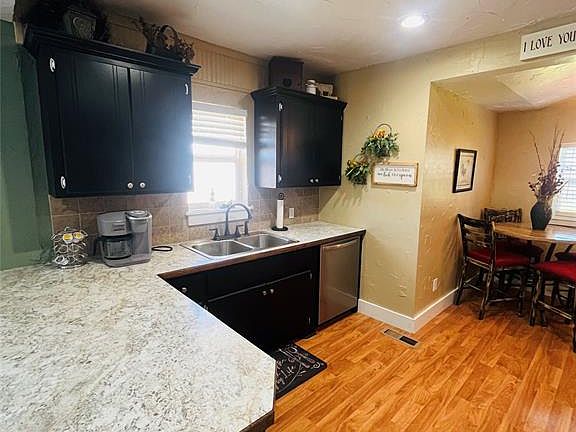5th image of 1216 N Jim Thorpe Blvd