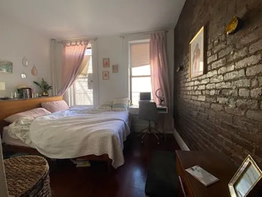 Rented by Bond New York | media 29