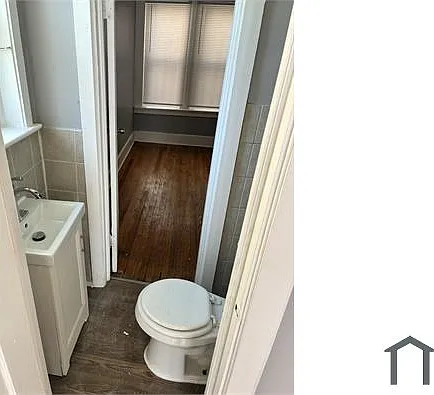 7736 S Colfax Ave #1N — Photo 9