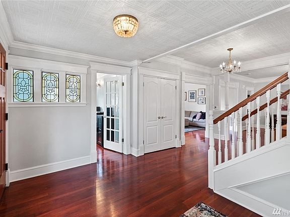 4th image of 424 Avenue D