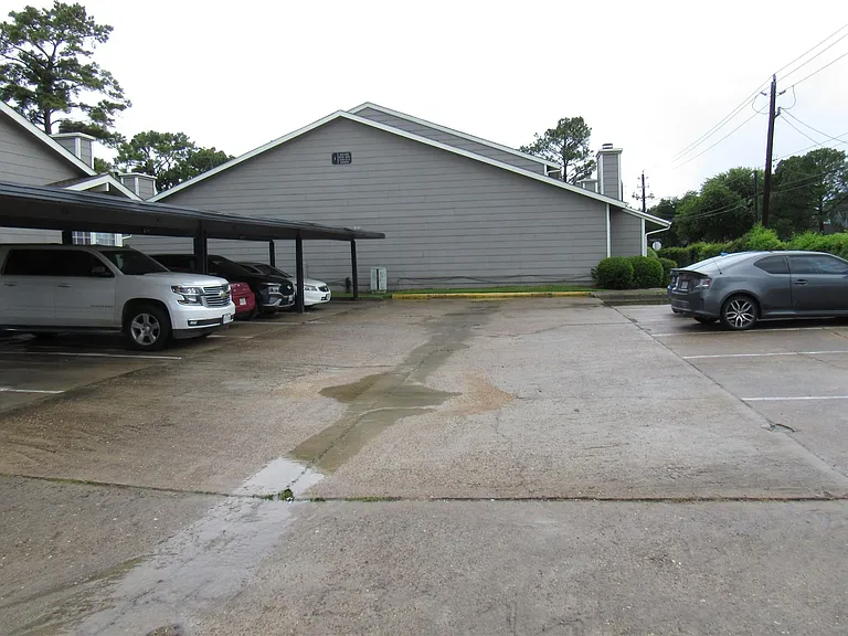 12109 Sandpiper Dr #121 — Photo 3