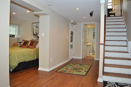 5th image of 544 Highland Ave