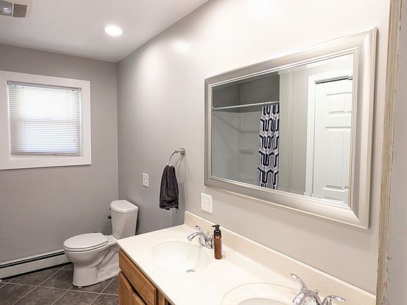 5th image of 3555 Chippewa Dr