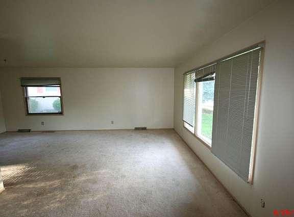 5th image of 6934 N Park Manor Dr