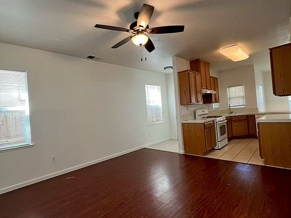5th image of 10686 Sellers Cir