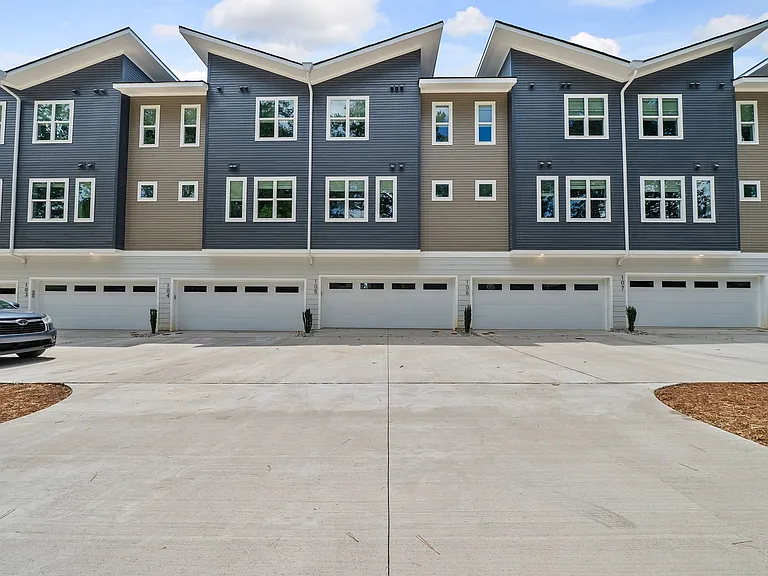 8 at State - New Construction Townhomes - Coming Summer 2026 — Photo 24