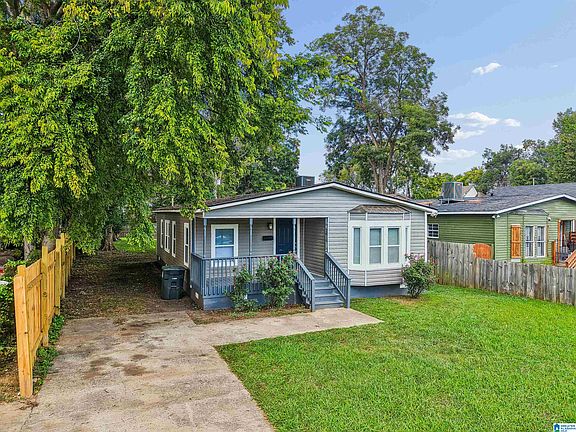 4th image of 2816 Avenue F