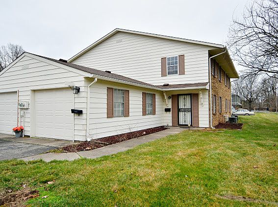 1st image of 4415 W 47th St