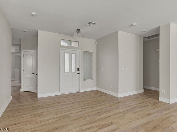 5th image of 5605 Tropical Toucan Ave