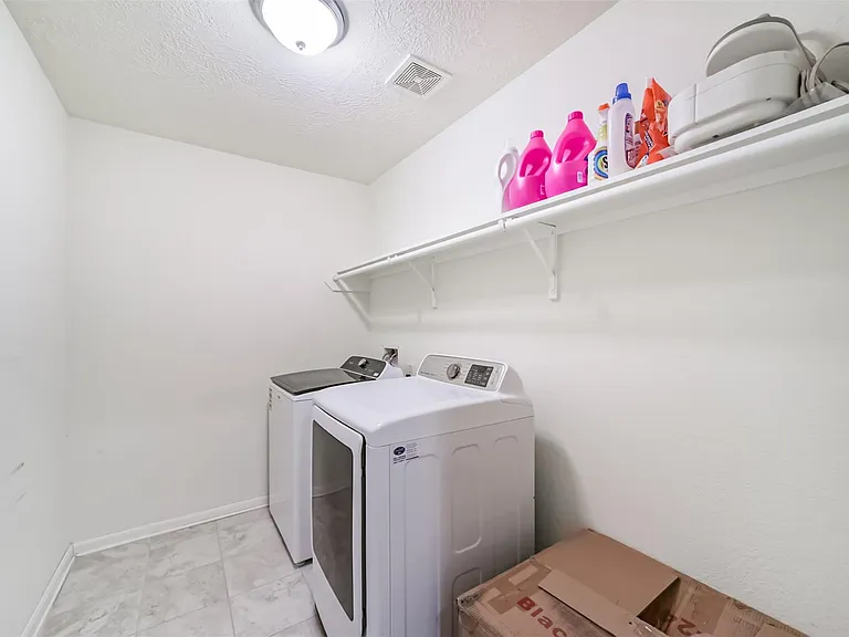 25546 Kensington Lake Dr — Photo 25