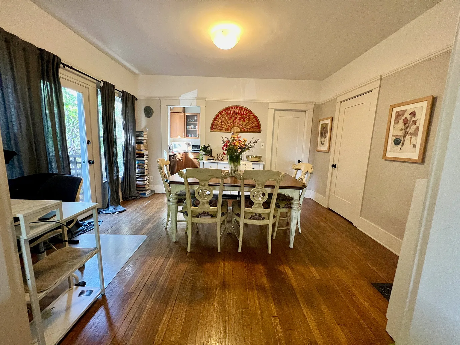 Los Feliz Village Large 1br W/ Private Yard + Veranda — Photo 3
