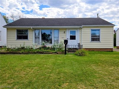 3325 Commonwealth Dr, Parma, OH, 44134