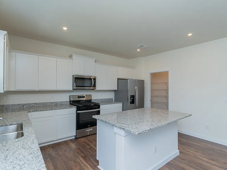7321 Bendire Loop — Photo 42