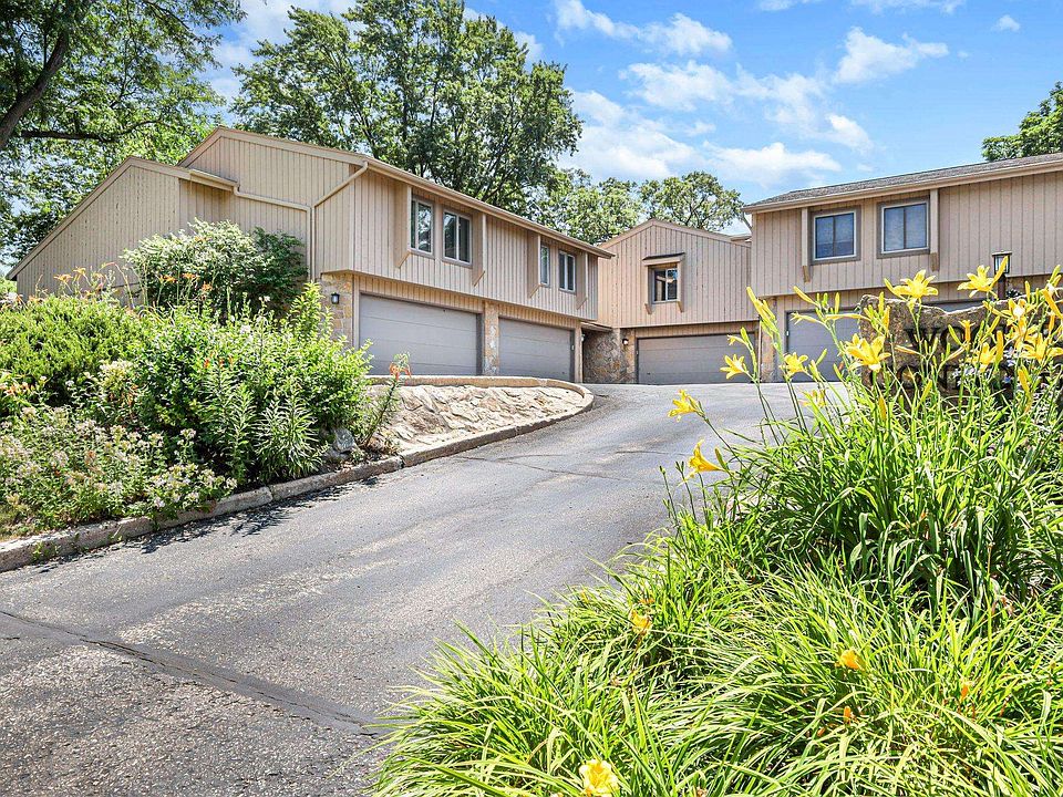 1st image of 7305 Donna Dr